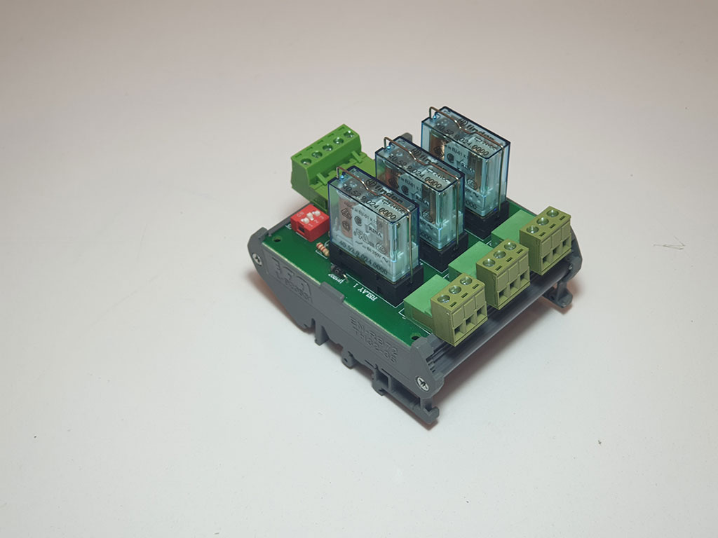 RELAY CARD